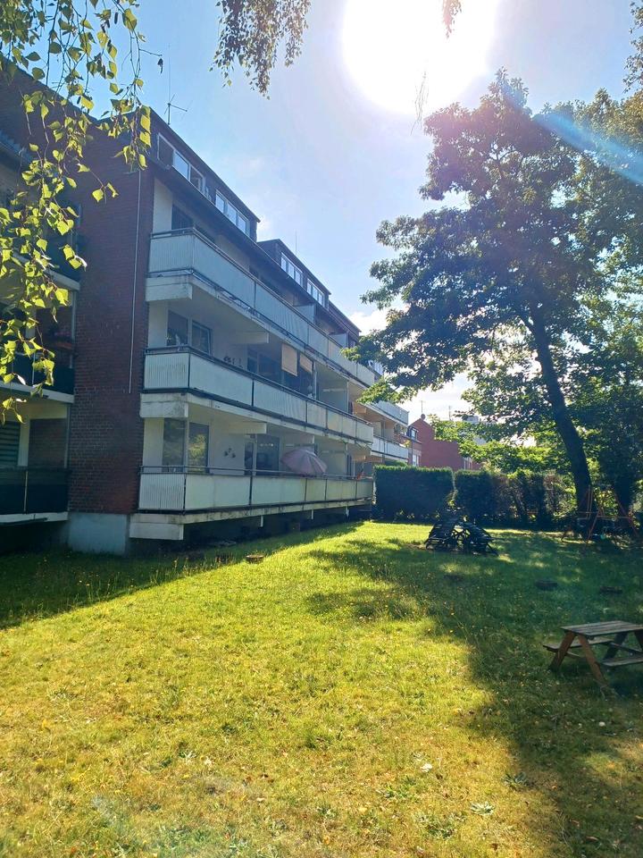 Thumbnail-Smartes Appartment mit Balkon, komplett möbiliert