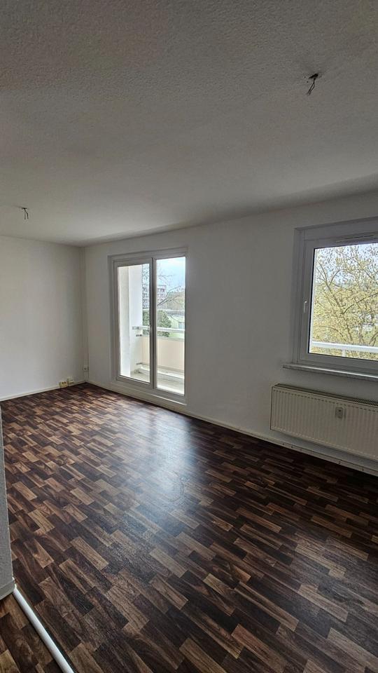 Thumbnail-Mit Aufzug ins Glück! 3-R.-WE m. Balkon in Weißwasser!