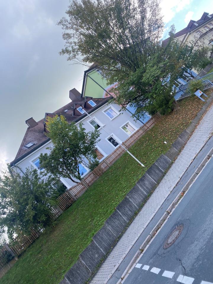 Thumbnail-5-Zimmer Wohnung-I. OG -Bahnhofstr.9a