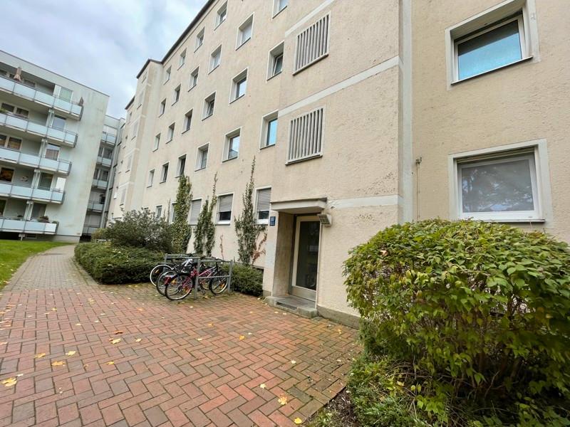 Thumbnail-Modern Saniert - 2 Zimmer mit Einbauküche!