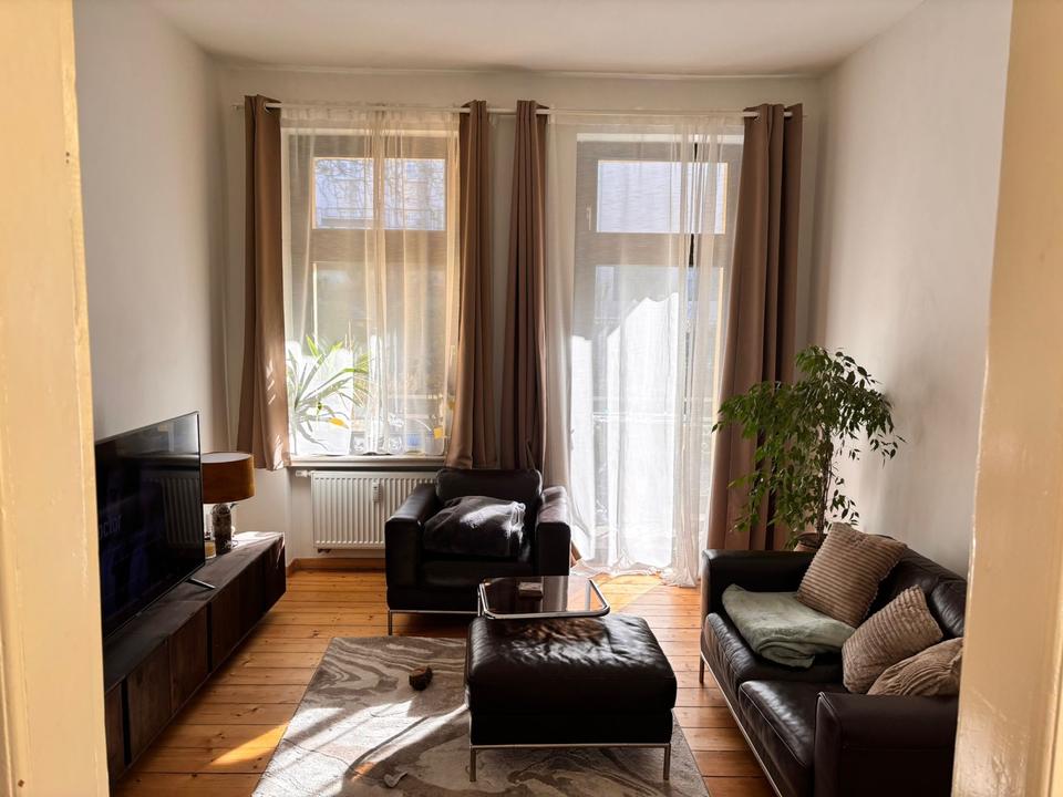 Thumbnail-Gemütliche 2 Zimmer Altbauwohnung sehr zentral