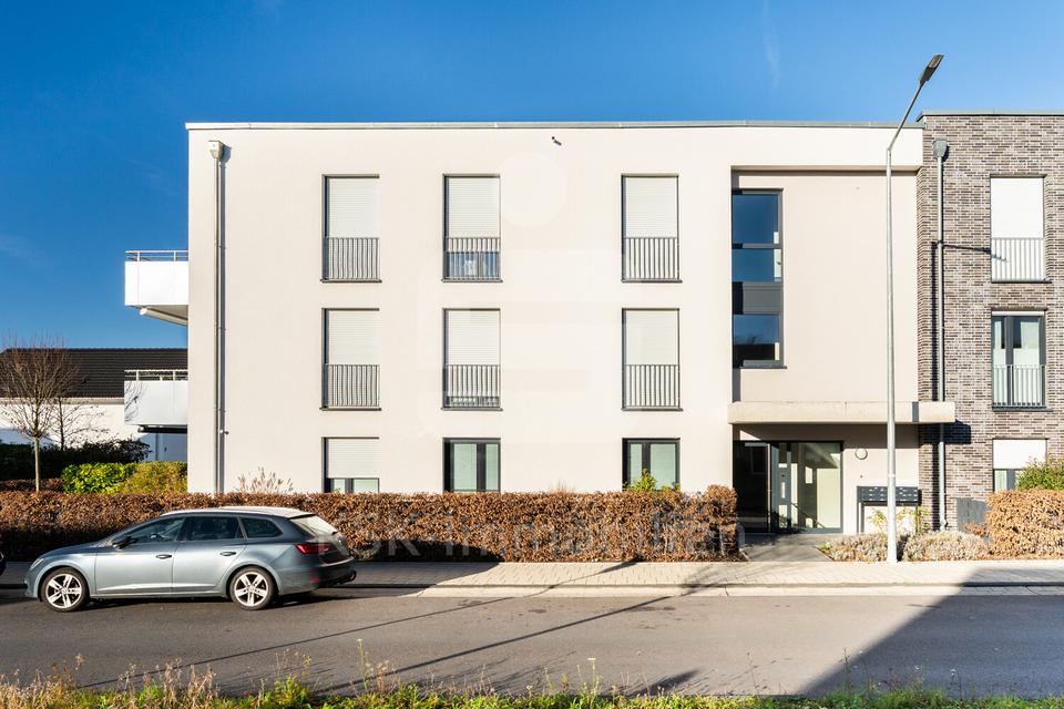 Thumbnail-Moderne Erdgeschosswohnung mit Terrasse und Tiefgaragenstellplatz in Wesseling-Keldenich.