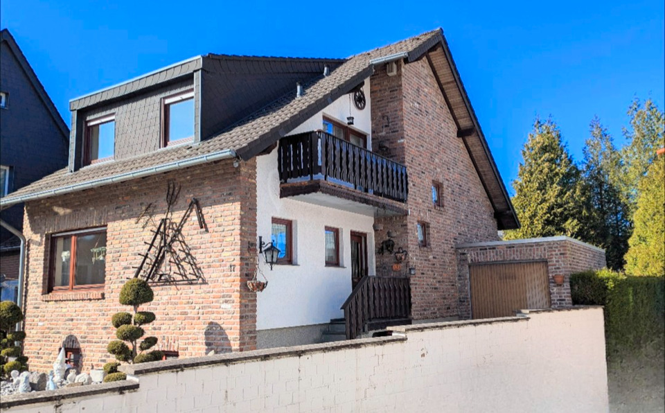 Thumbnail-Einfamilienhaus mit Garage in D-52076 Aachen-Lichtenbusch