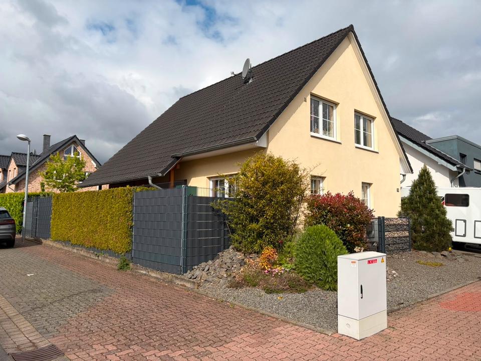 Thumbnail-Freistehendes Einfamilienhaus in Bedburg Top Lage 143qm auf 471qm