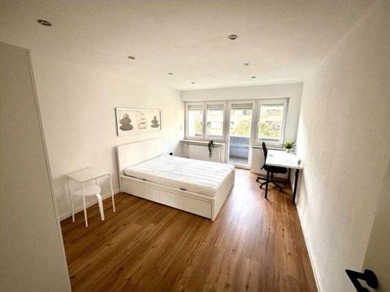 Thumbnail-Helles Zimmer in 3er-WG mit Balkon in Top-Lage!