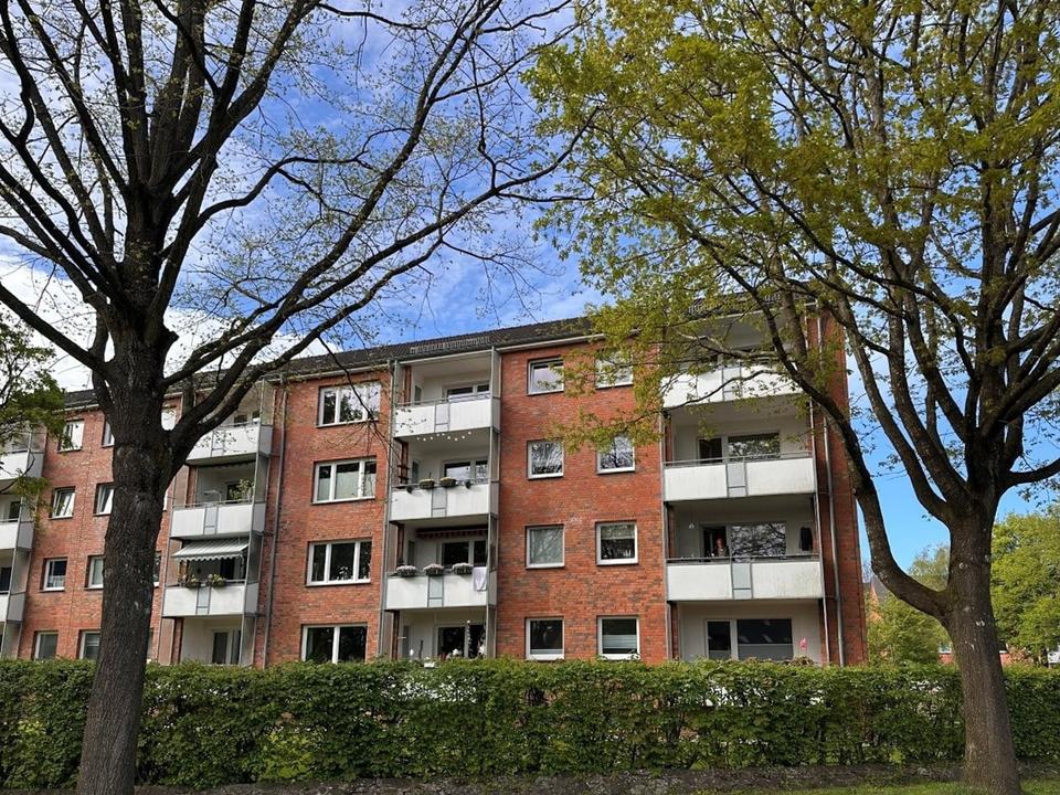 Thumbnail-+++ nur 1.400 m bis zum Südermarkt - 4-Zimmer-Etagenwohnung mit Balkon und Stellplatz - Garage optional +++