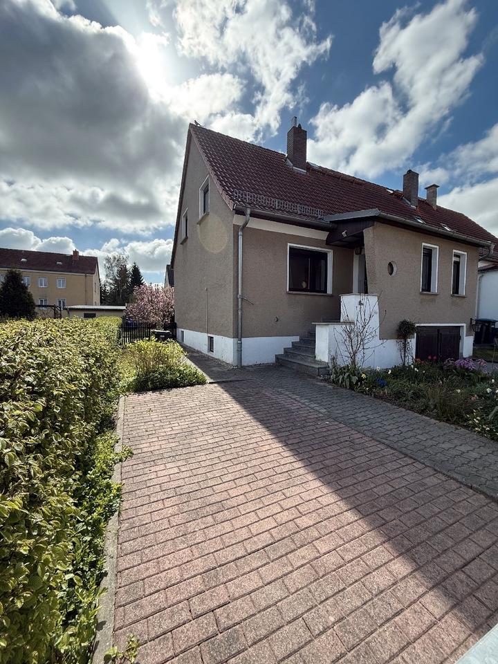 Thumbnail-Eigenes Haus statt Miete! DHH 95qm mit Garten, Garage, EBK, Kamin