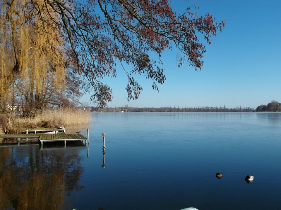 Thumbnail-Ferienhaus direkt am See
