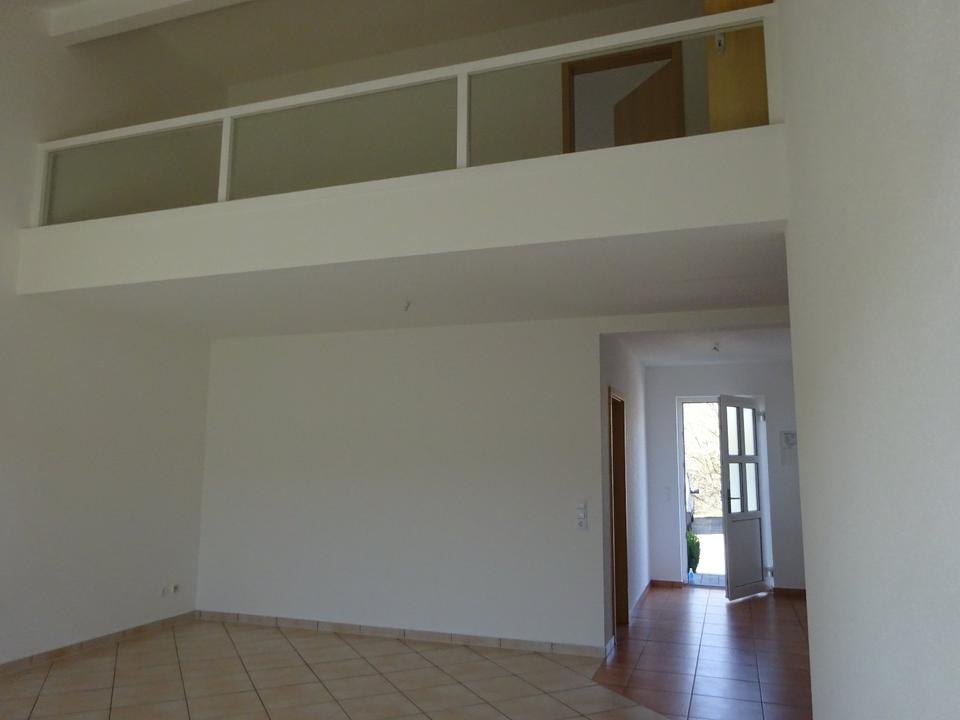 Thumbnail-+++ Wunderschönes Reihenhaus, offene Galerie, großz., Wohnbereich, Garten !!!+++