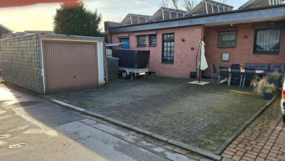 Thumbnail-Zweifamilienhaus in Velbert *verkehrsgünstig gelegen * Garage