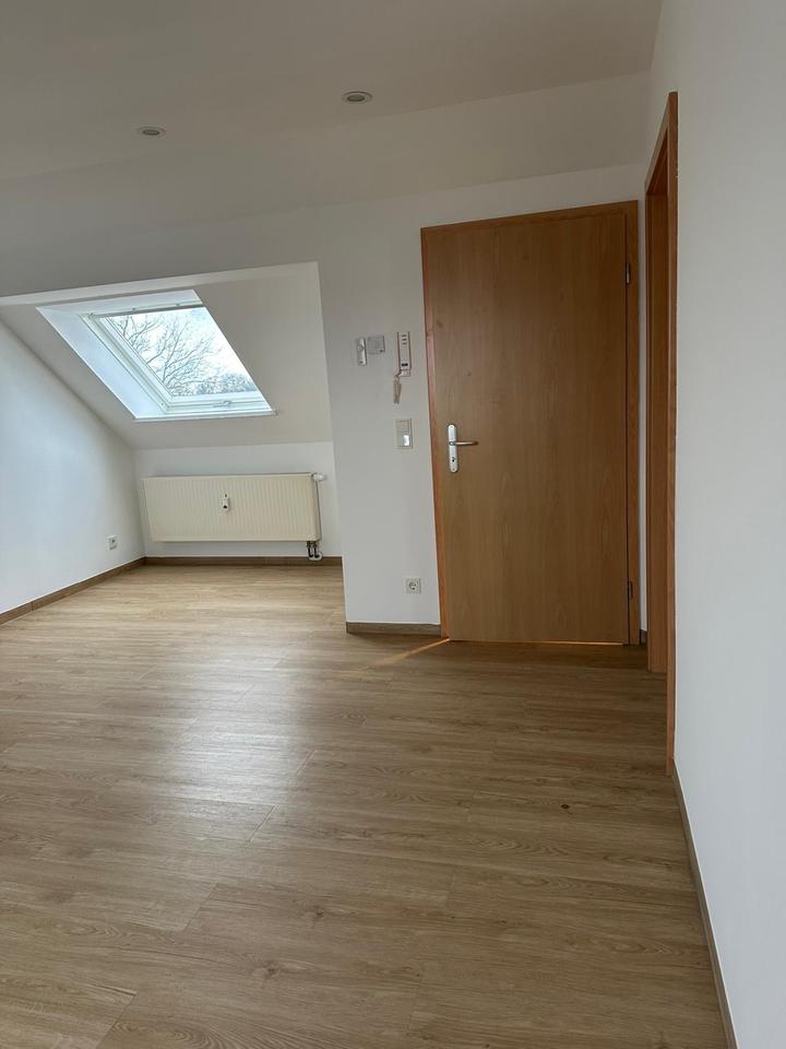 Thumbnail-2 Raum Wohnung mit Klimaanlage und Einbauküche