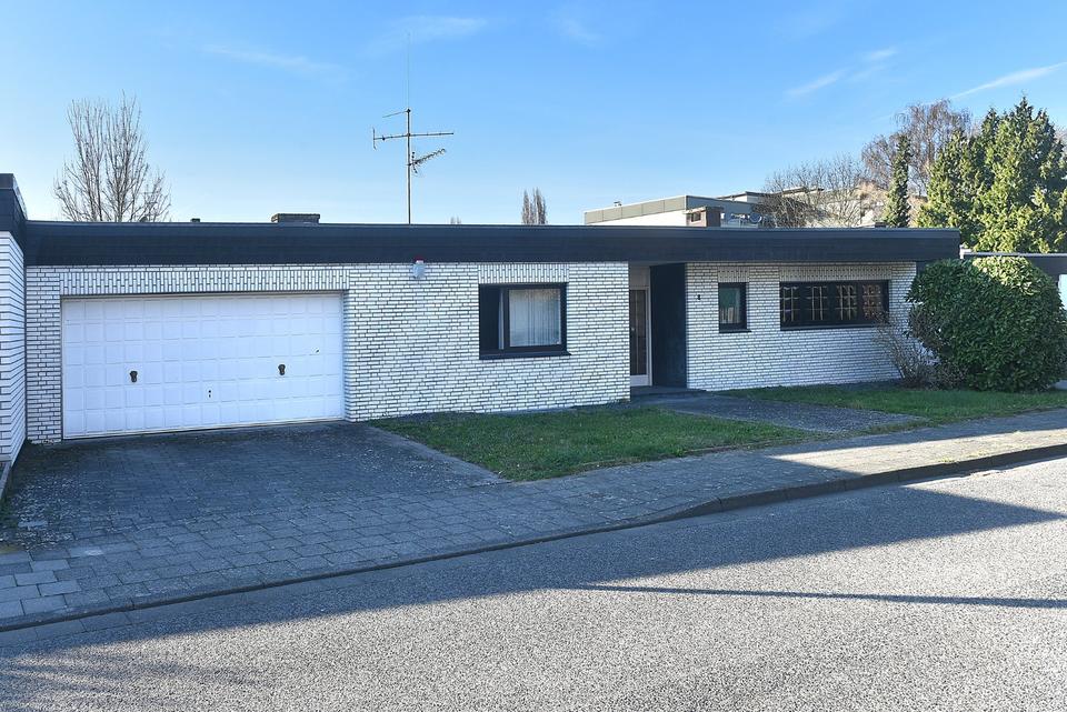 Thumbnail-Eleganter Bungalow mit Doppelgarage in Mönchengladbach