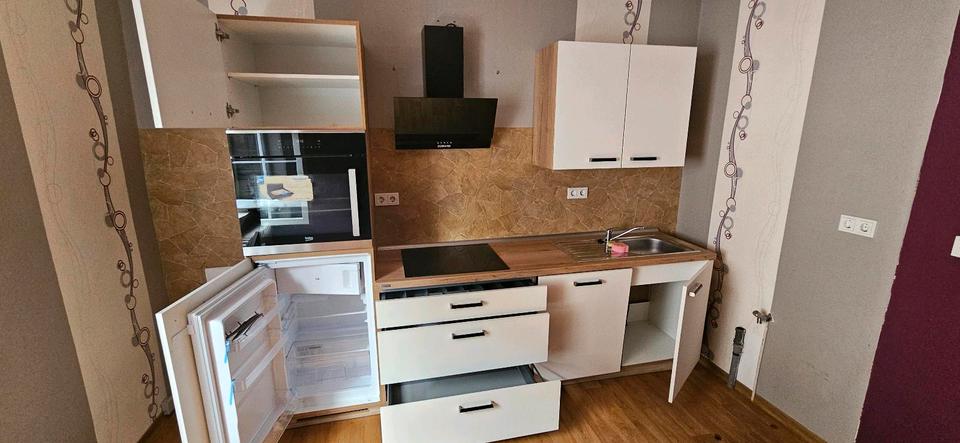 Thumbnail-2-Zimmerwohnung, Küche, Bad, Flur, Autoabstellplatz