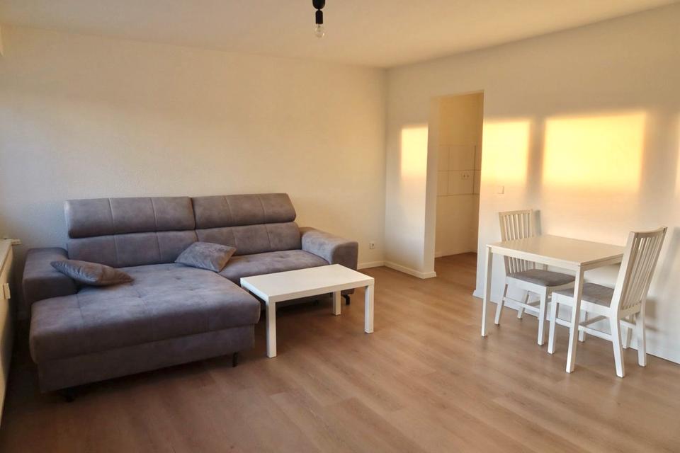 Thumbnail-Helle, voll möblierte 1-Zimmer-Wohnung in Sindelfingen-Neue Küche