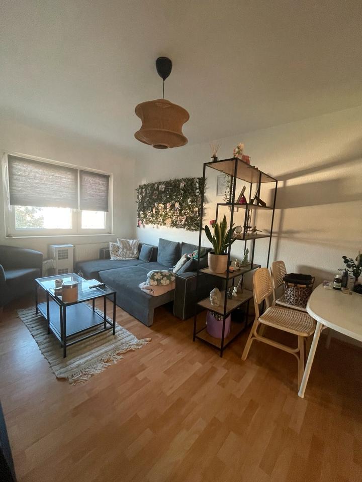 Thumbnail-2-Zimmer Wgh. + Balkon *UNTERMIETE 3 MONATE*