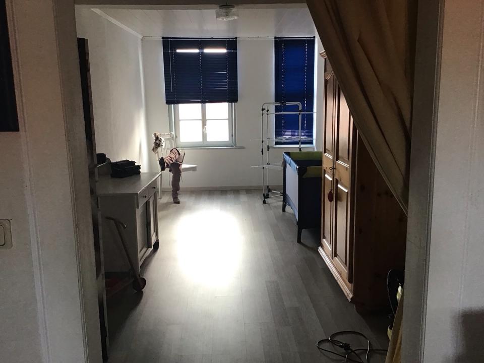 Thumbnail-Teilmöblierte 2,5 Zimmer Dachgeschoss