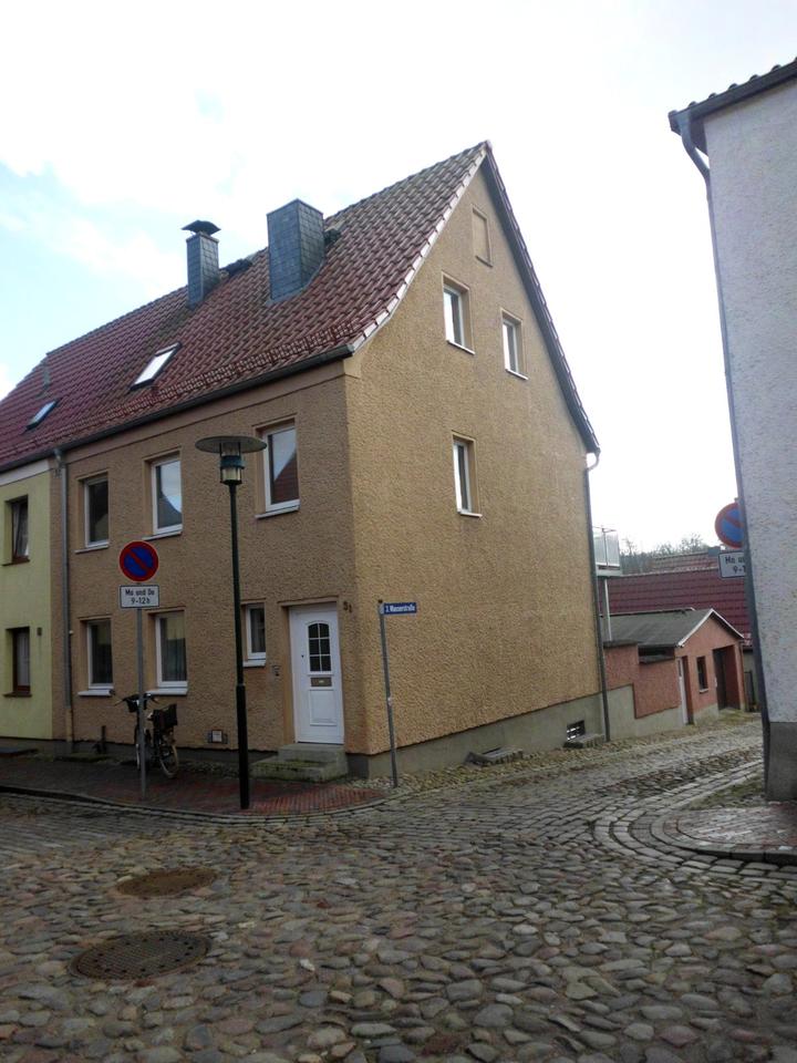 Thumbnail-Eckhaus mit Eldeblick, Garten und Garage von privat zu verkaufen