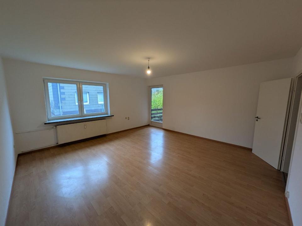 Thumbnail-Ruhig gelegene 4-Zimmer EG-Wohnung (90m²) mit Balkon