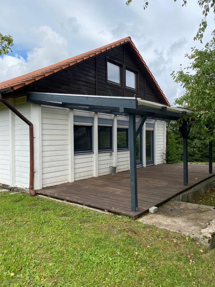 Thumbnail-Haus mit Gewerbehalle