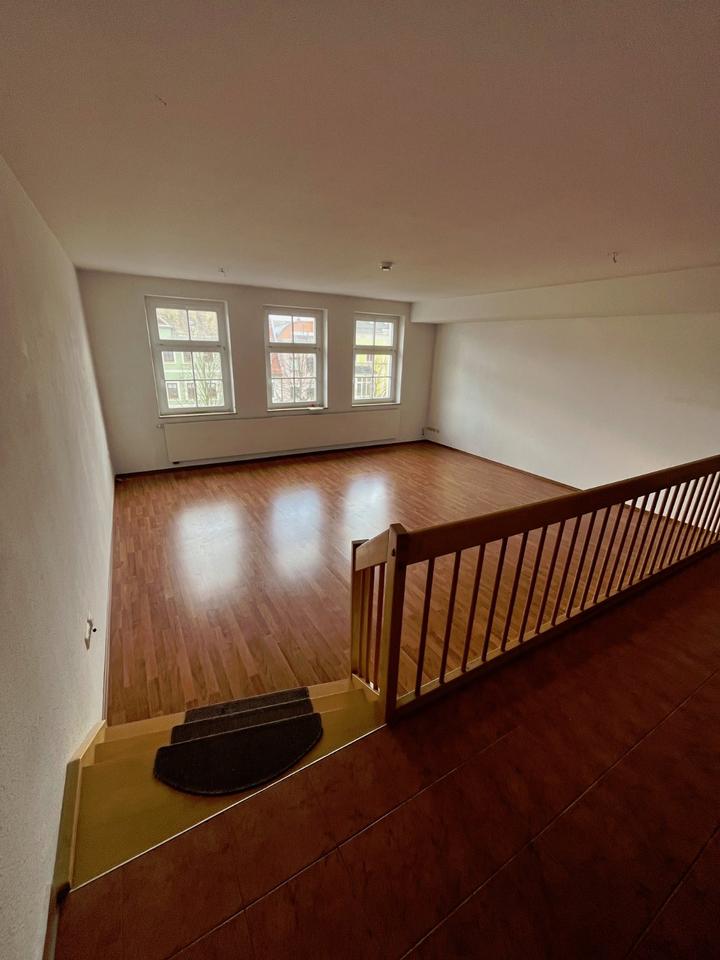 Thumbnail-wundervolle, geräumige 3 Raum Wohnung mit Fahrstuhl und Stellplatz im absoluten Zentrum zu vermieten