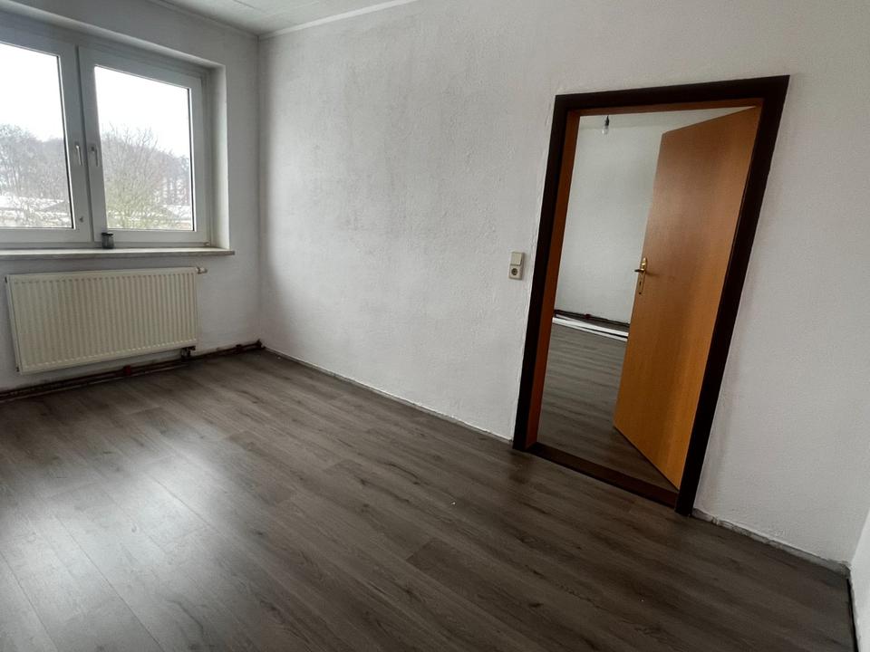 Thumbnail-Renovierte 4-Raum-Wohnung in ruhiger und grüner Umgebung