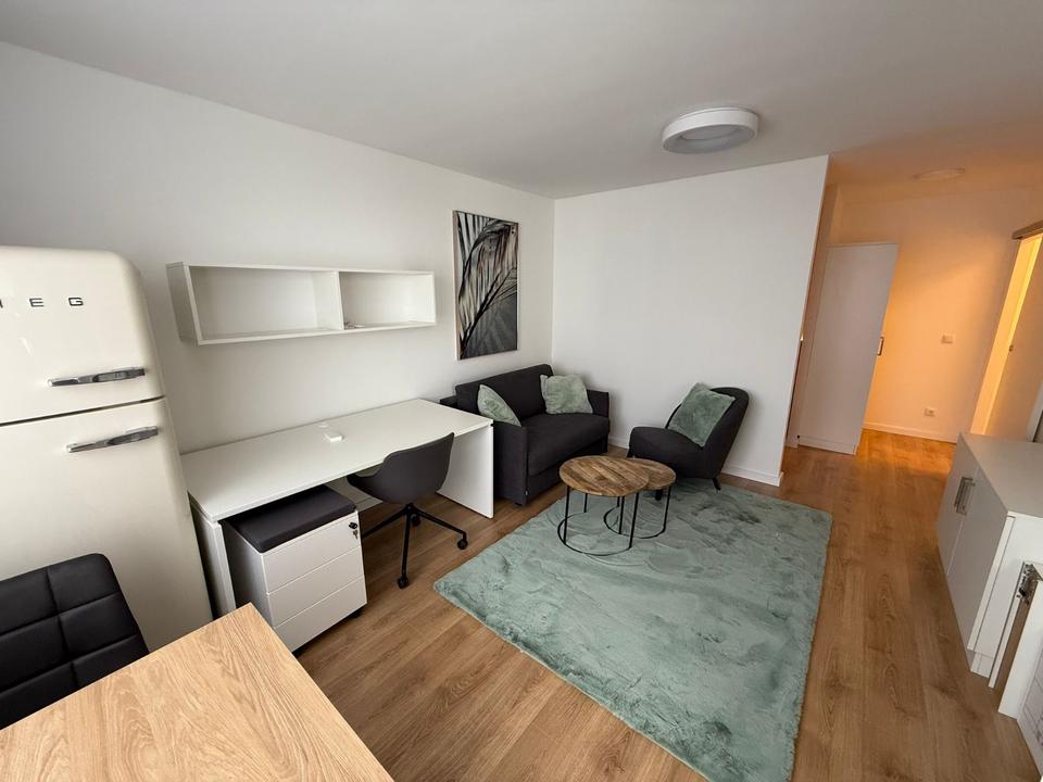 Thumbnail-Möbliertes, neuwertiges Studio mit Balkon – Frankfurt Sachsenhaus