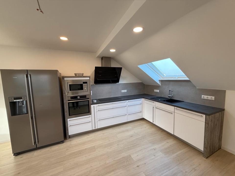 Thumbnail-Moderne großzügige 4 Zimmer Dachgeschosswohnung in Freigericht