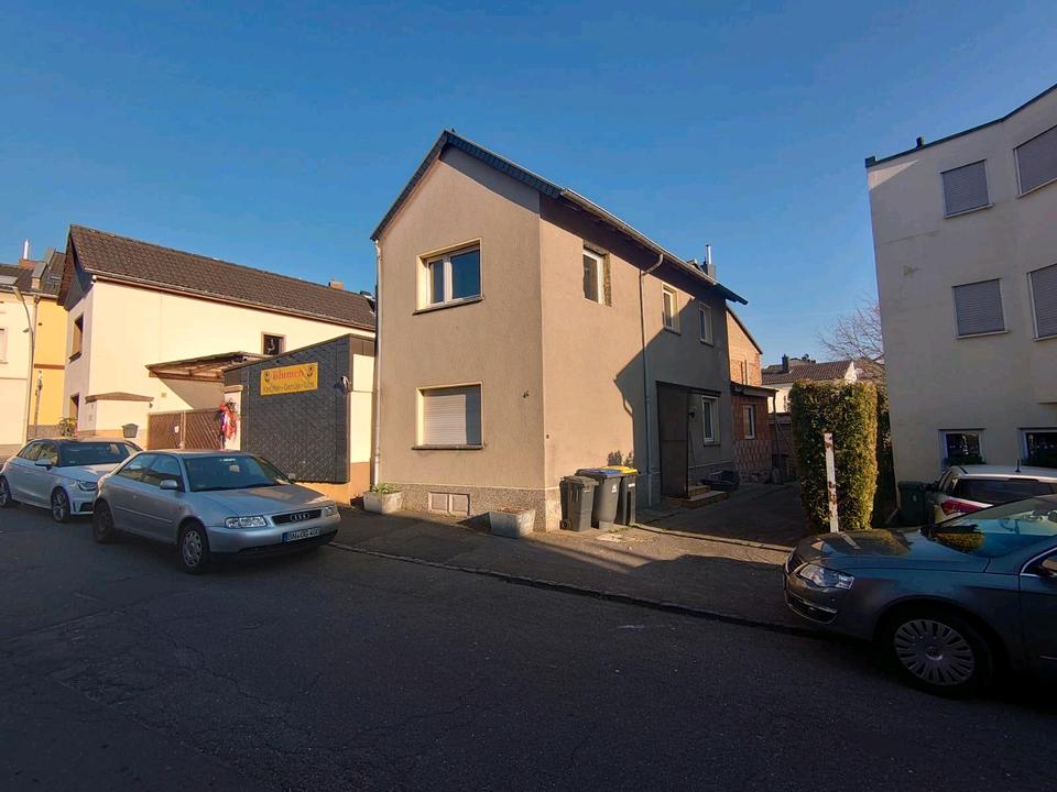 Thumbnail-Alte Ziegel, neue Ziele - kleines Häuschen mit schönem Garten