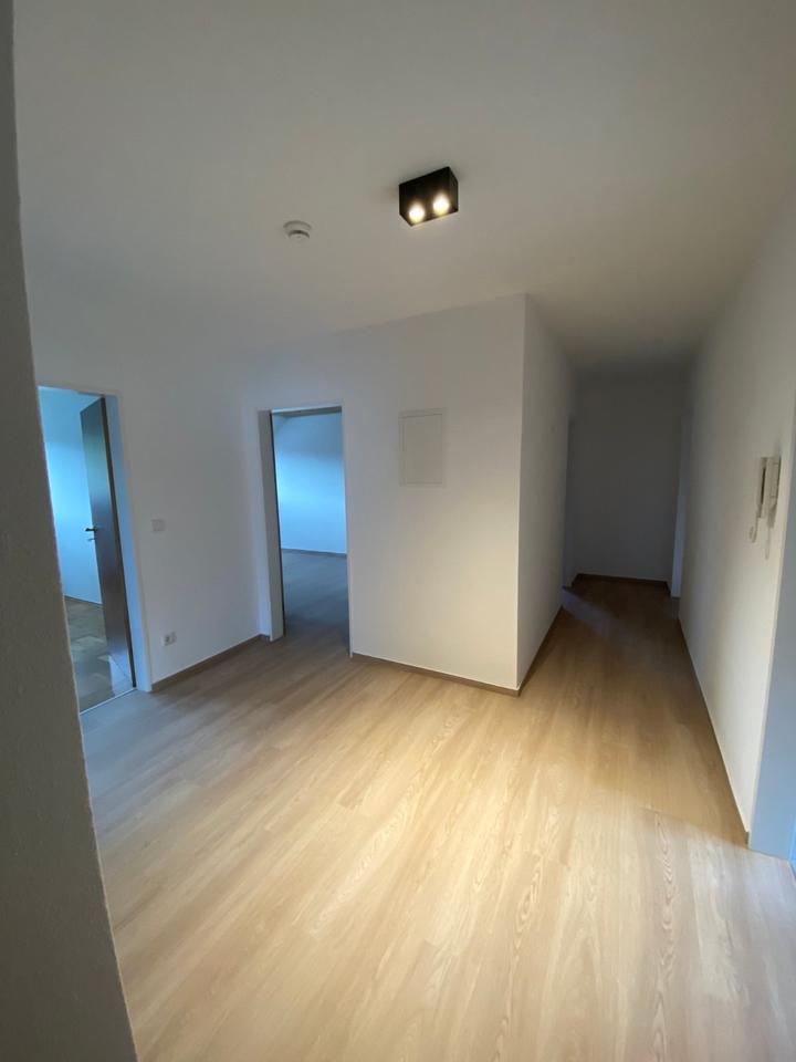 Thumbnail-4 Zimmer Wohnung in Winterberg Züschen 102 qm