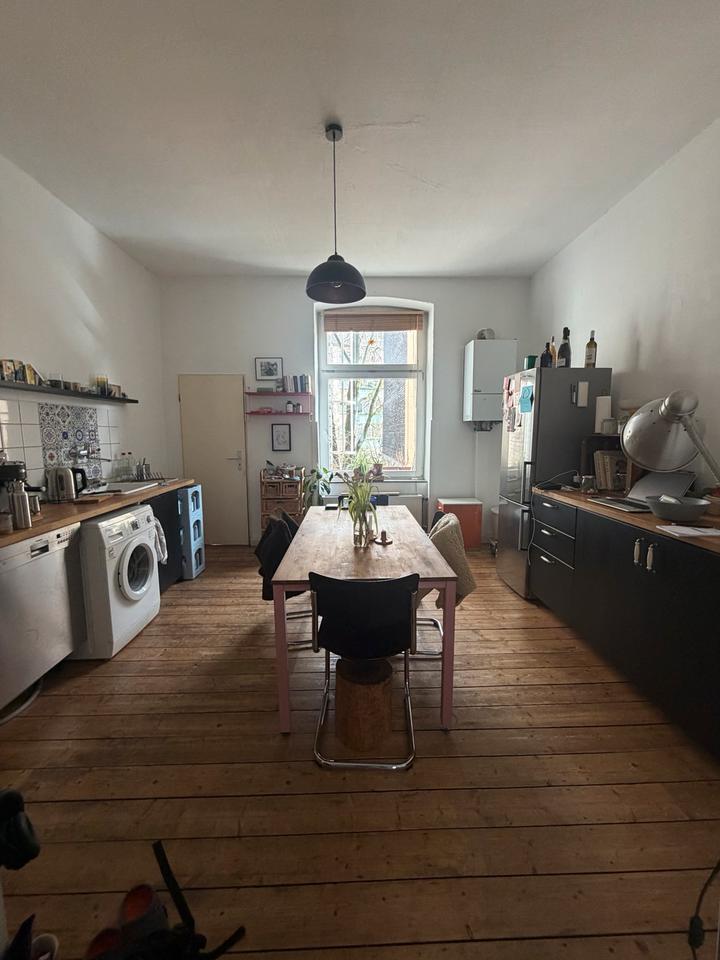 Thumbnail-3ZKB (Durchgangsbad)Altbau in Kalk, 70qm, max. 2 Personen!