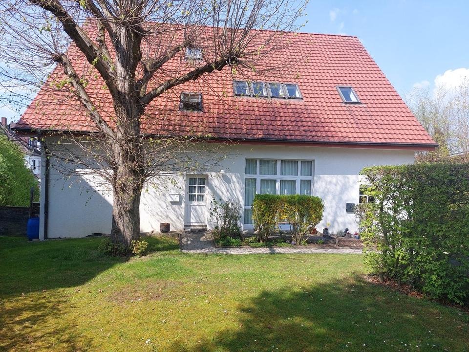 Thumbnail-Helle renovierte Dachgeschosswohnung