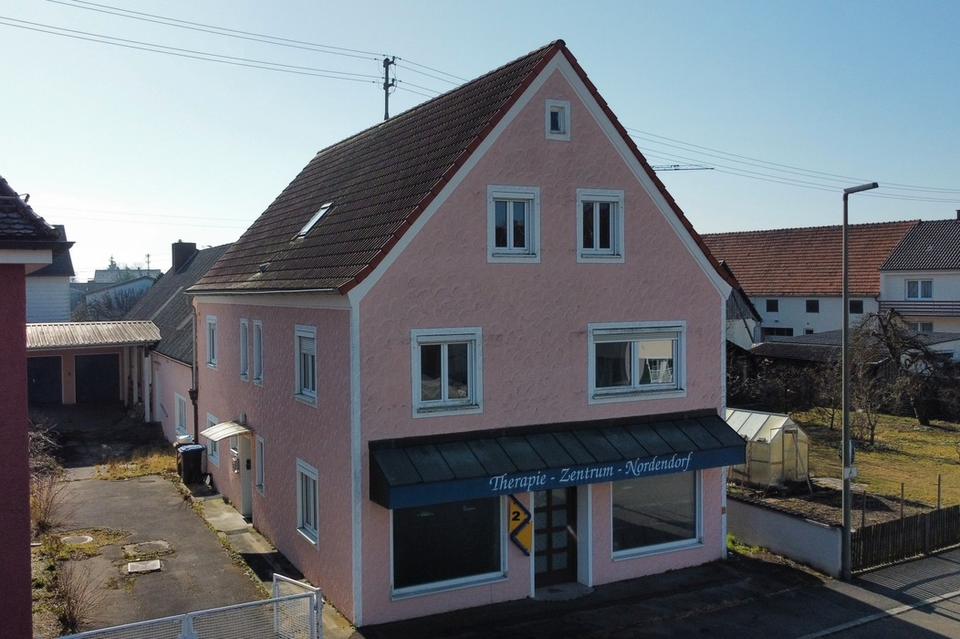 Thumbnail-IMMO LOVE Nordendorf- 4 ZKB ETW mit 161qm Wfl zu vermieten!