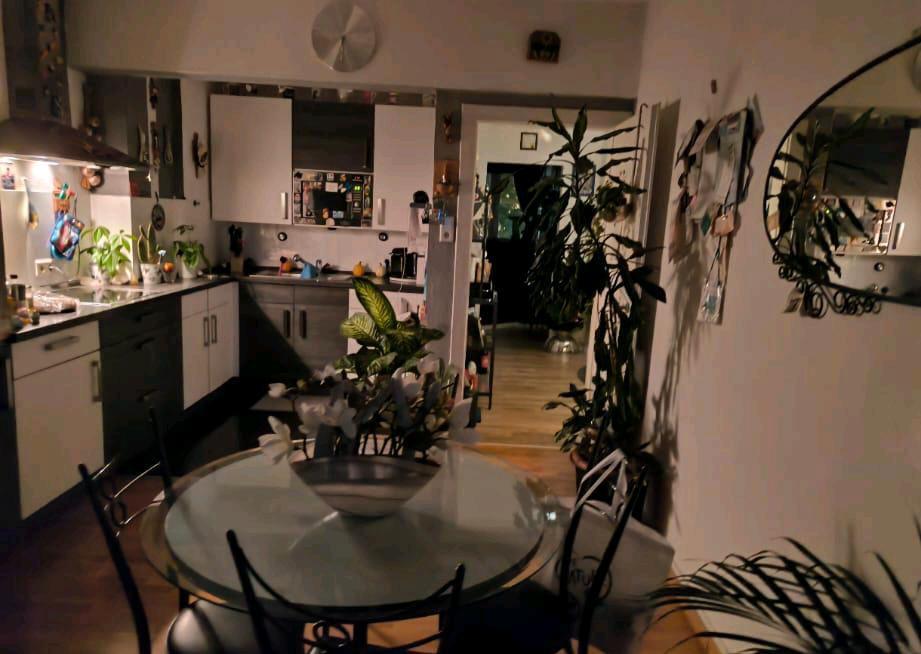 Thumbnail-FRAU WG ZENTRALE LAGE DÜSSELDORF