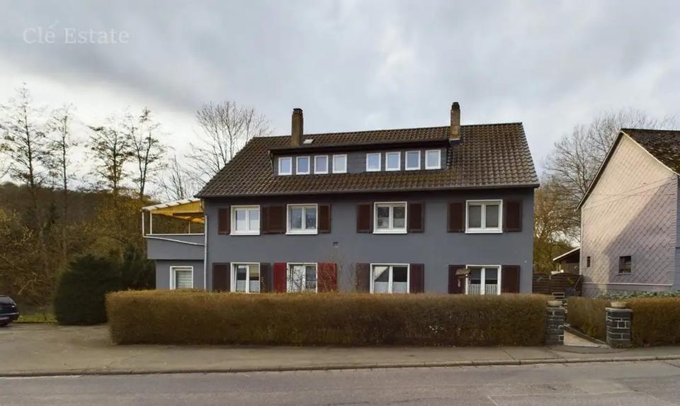 Thumbnail-Schönes Mehrfamilienwohnhaus mit Scheune und Garten