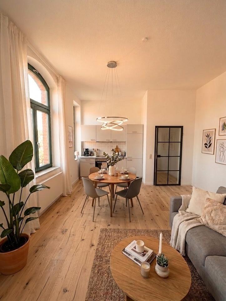 Thumbnail-WOHN-UPGRADE: Design-2-Raum-Wohnung in Villa | EBK | Optional Möb