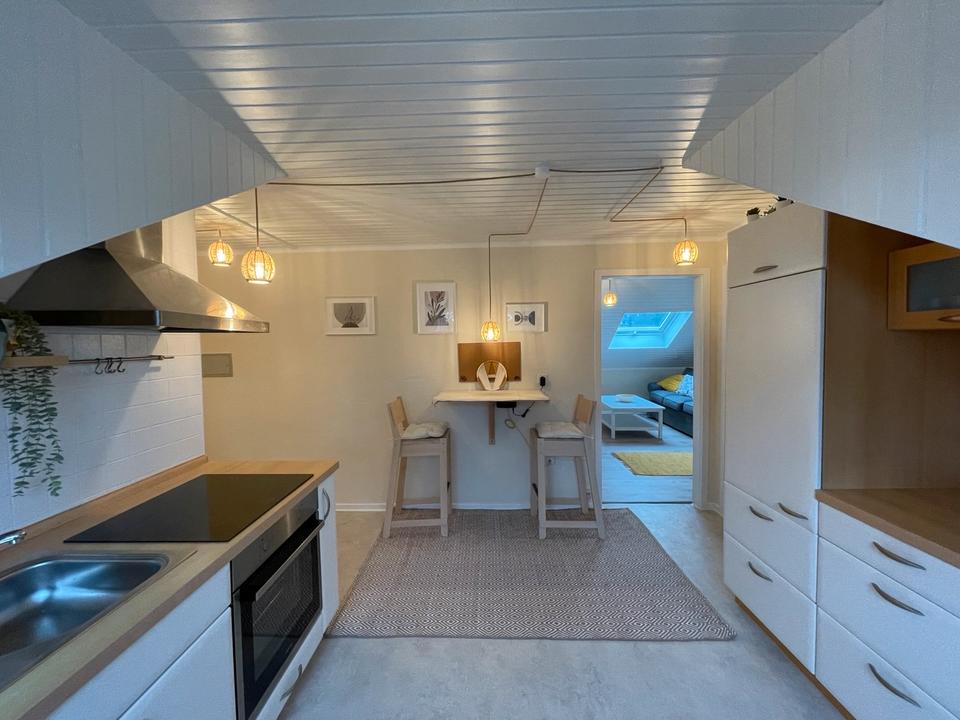 Thumbnail-Möblierte 2ZKB DG Wohnung in Lohfelden