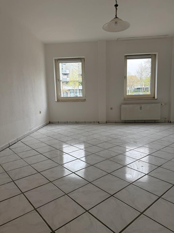 Thumbnail-Erdgeschoss 3 Zimmer Wohnung 65m2 Warmmiete 690€