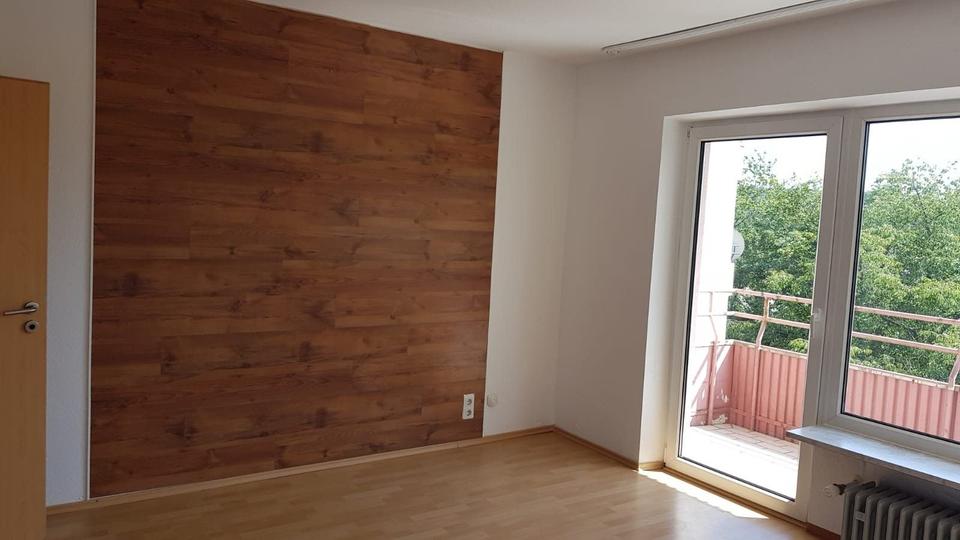 Thumbnail-3 Zimmer Wohnung in Hardheim mit Balkon + Stellplatz