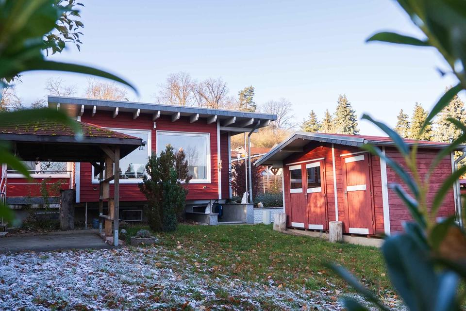 Thumbnail-Rotes Schwedenhaus mit Seeblick