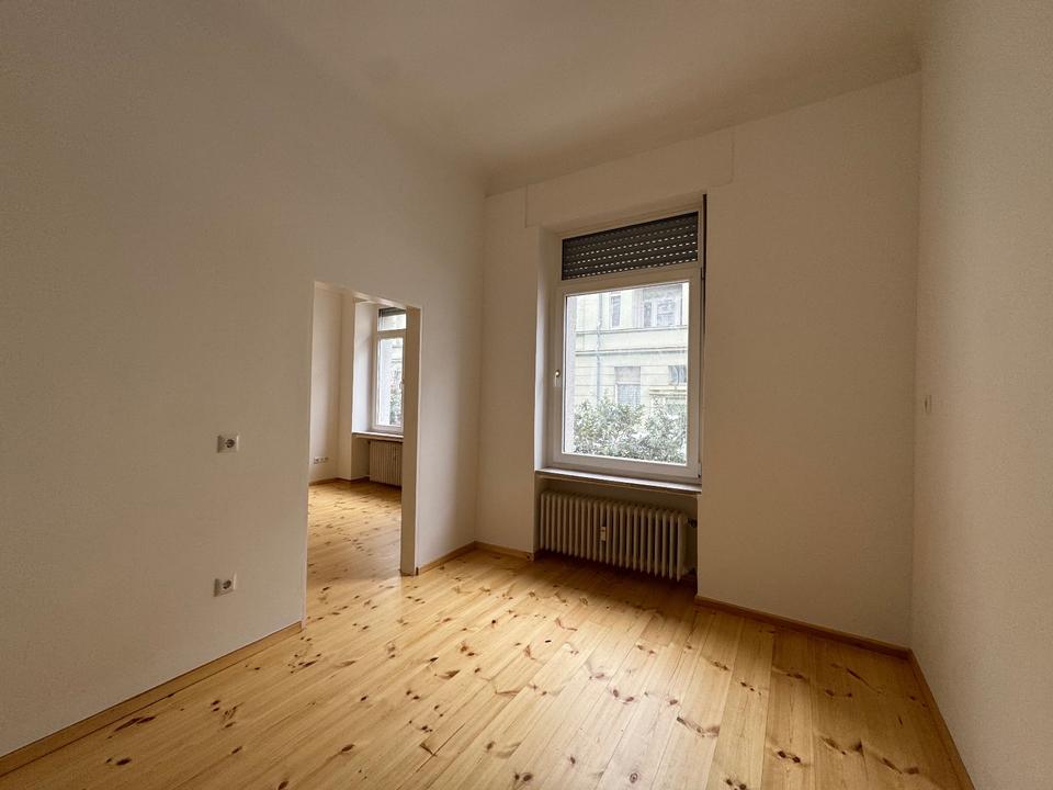 Thumbnail-1-2 P Wohnung Altbau vollsaniert Holzdielenboden 595 kalt