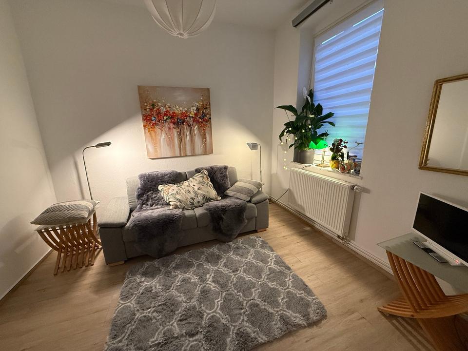 Thumbnail-Möbliert !! 1 Zi Whg chic und gemütlich 90 EU pro Tag mitten in Kiel West incl Parkplatz : 2 min zur Uni Klinik Ostsee gemütlich