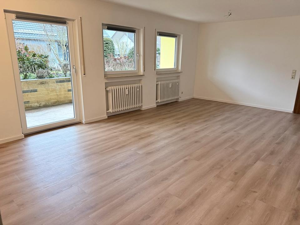 Thumbnail-Großzügige 2-Zimmer Wohnung mit Terrasse in Herrenberg-Kayh
