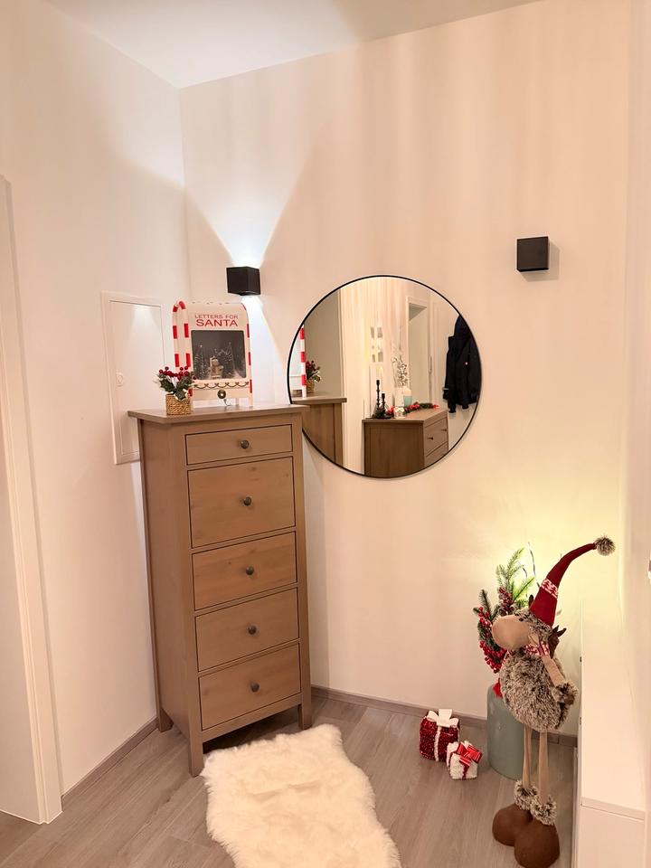 Thumbnail-Schöne Moderne 2 Zimmer Wohnung