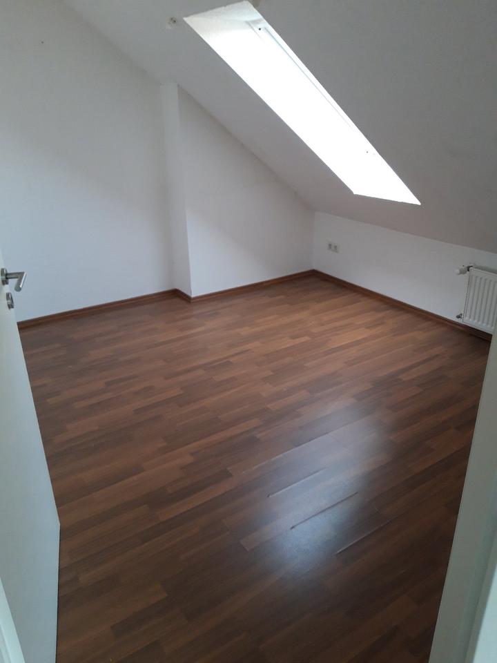 Thumbnail-Dachgeschosswohnung zu vermieten
