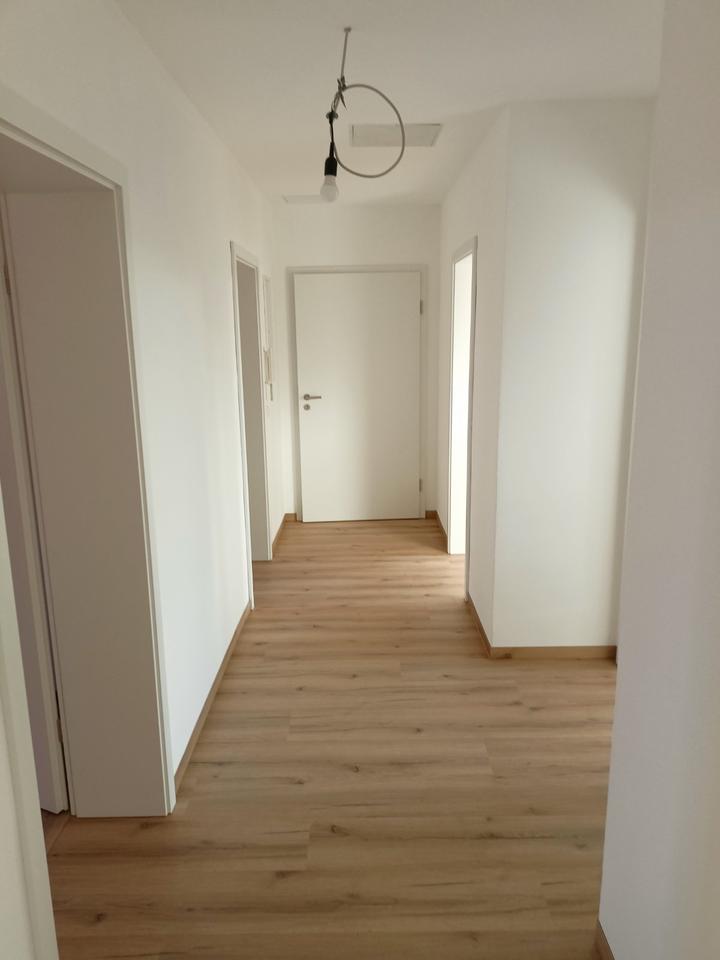 Thumbnail-ERSTBEZUG nach Generalsanierung 4-Zimmerwohnung im 1.OG mit 93qm