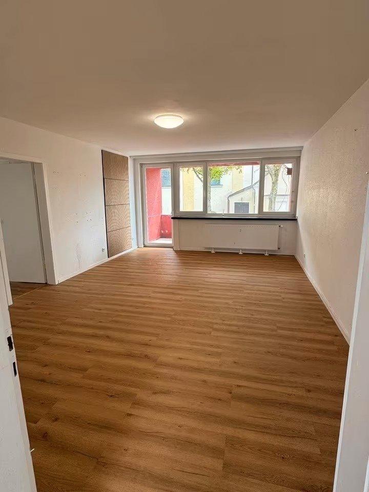 Thumbnail-Schöne 3-Zimmer-Wohnung mit Balkon im 1. OG in Lünen-Brambauer