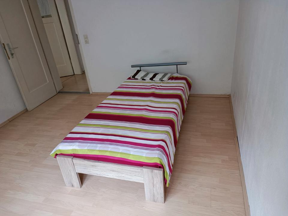 Thumbnail-WG Zimmer in Stuttgart Ost (Ab SOFORT)