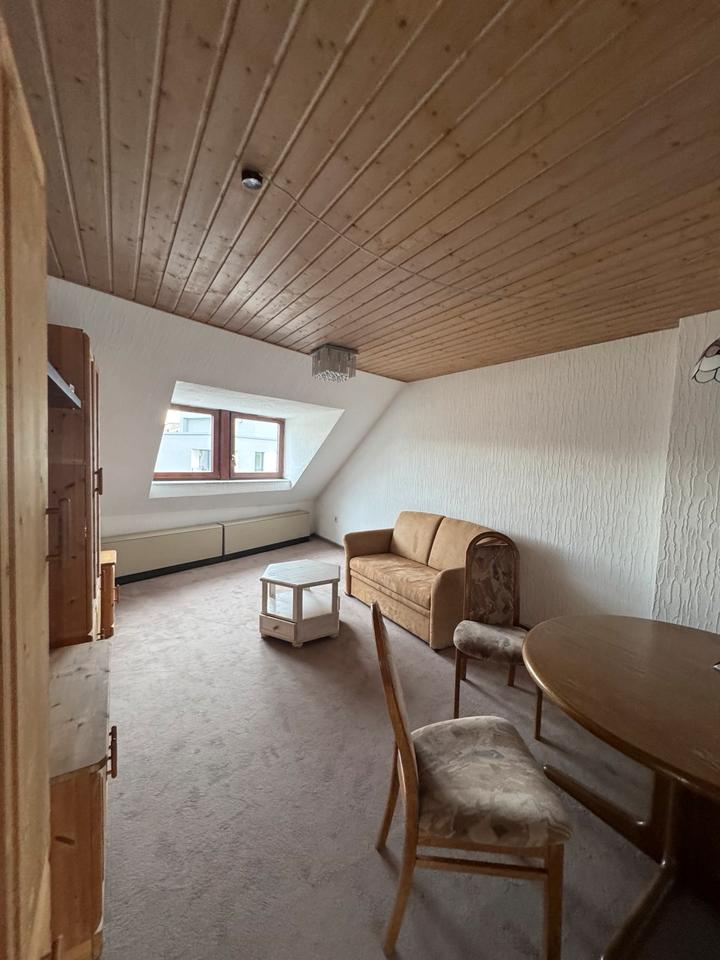 Thumbnail-3 Zimmer Wohnung mit viel Potential in Stuttgart Feuerbach!