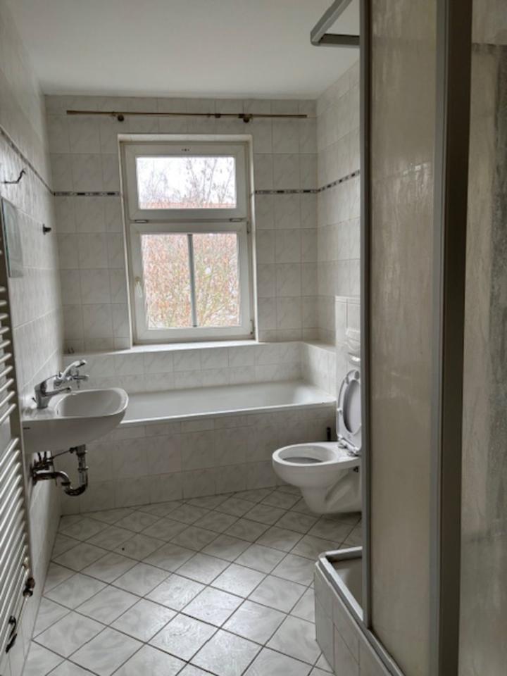 Thumbnail-Schöne große 2-Raum-Wohnung im 3. OG