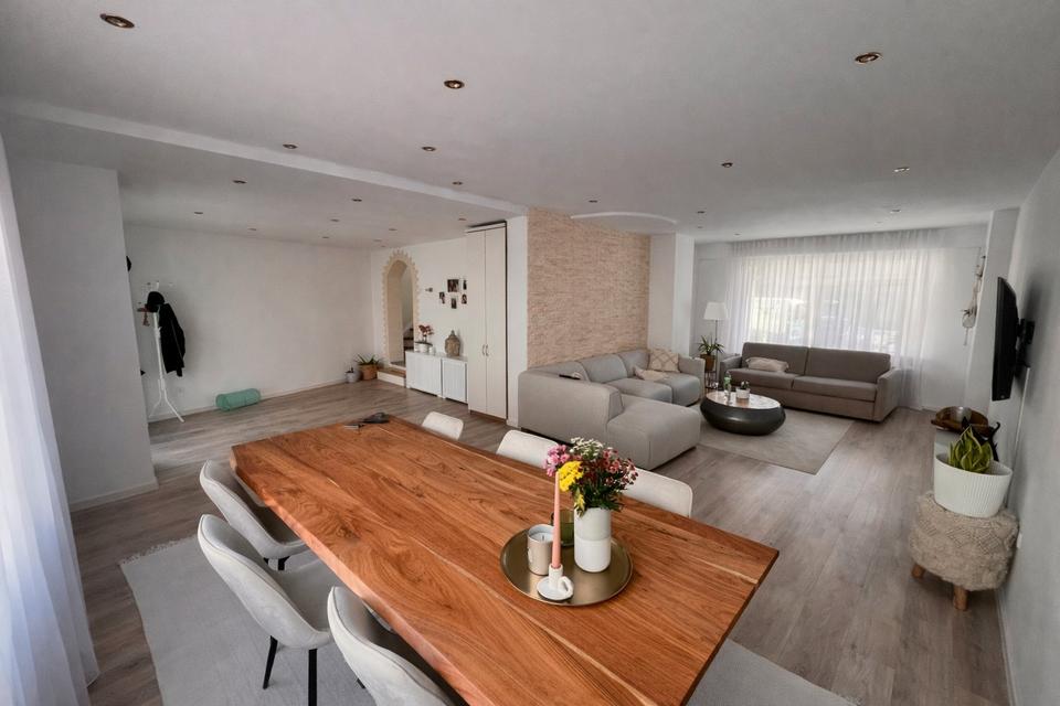 Thumbnail-Modernisiertes Reihenhaus mit GartenGarage & Klimatisiert